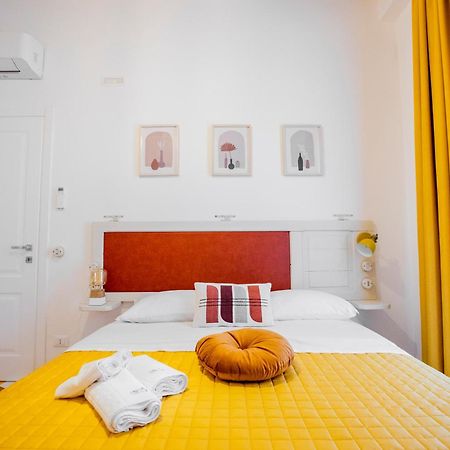 Suitetti Camere&Relax سان نيكولا أرسيلا الغرفة الصورة